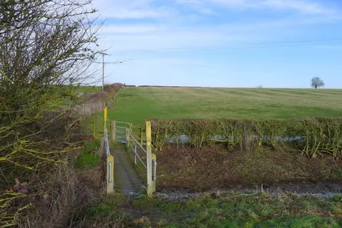 Photo along the Leicestershire Round, a 100-mile long-distance path in central England.