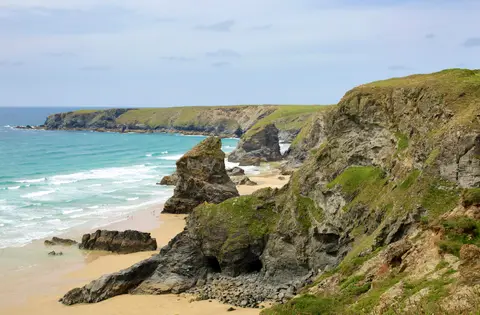 Photo of Bedruthan Steps, a rock formation near Padstow, Cornwall, south west England.