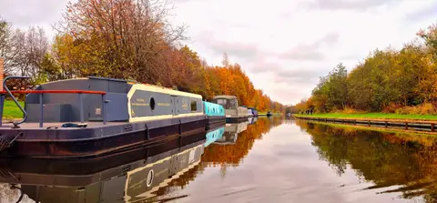 Photo of the Bridgewater Canal, a 39-mile canal running from Runcorn to Leigh, north west England.