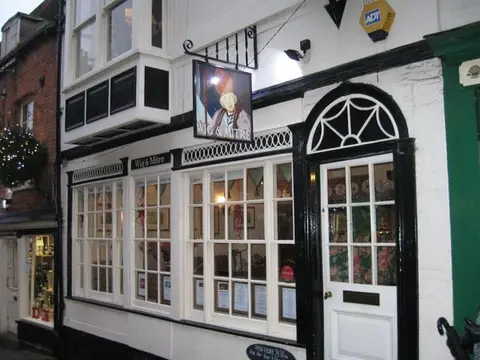 Photo of The Wig & Mitre, a pub in Lincolnshire, central England.