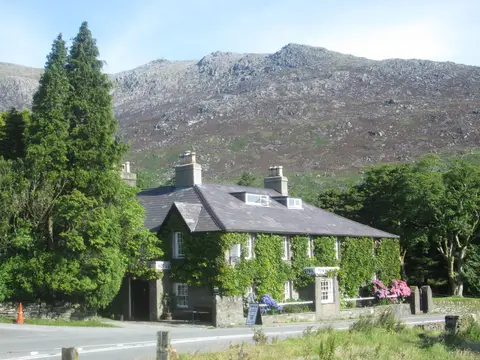 Photo of Pen-y-Gwryd Hotel, a pub near Nant Gwynant in Eryri, Gwynedd, north Wales.