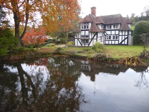 Photo of Loose, a village in Kent, south east England.