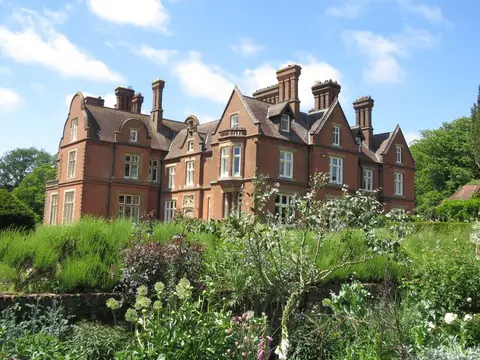 Photo of Doddington Place Gardens, a Grade II registered house & garden near Charing, Kent, south east England.