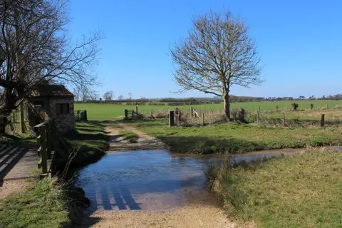 Photo along the Yorkshire Wolds Way, a 79-mile National Trail running from Hessle to Filey Brigg, northern England.