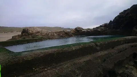Photo of Chapel Rock Pool, a sea pool near St Agnes, Cornwall, south west England.