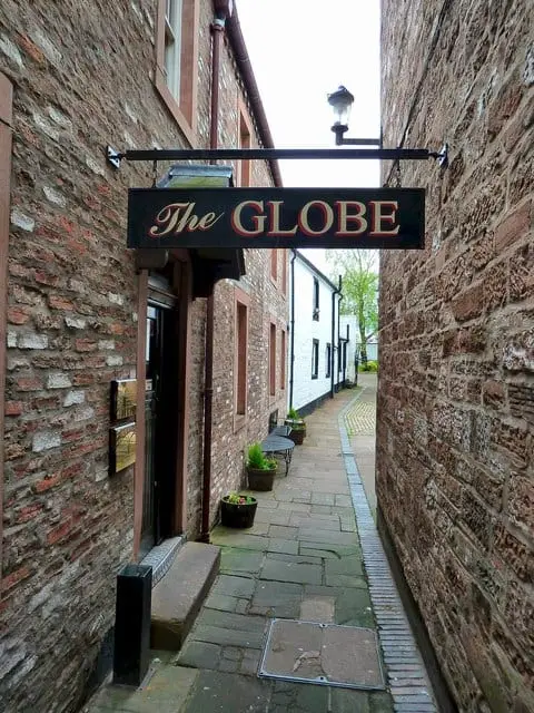 Photo of The Globe Inn, a pub in Dumfries and Galloway, southern Scotland.