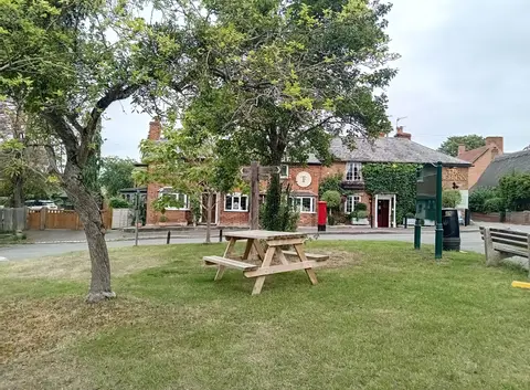 Photo of The Bell Inn (Welford-on-Avon), a pub in Warwickshire, central England.