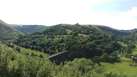 Photo: Monsal Head, a viewpoint near Ashford-in-the-Water in the Peak District, Derbyshire, central England.
