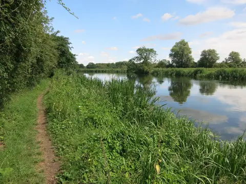 Photo along the Ouse Valley Way, a 150-mile long-distance path running from Syresham to King's Lynn, England.