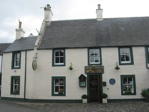 Photo of The Red Lion, Culross, a pub in Fife, central Scotland.