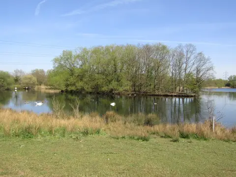Photo of Riverside Nature Reserve Country Park, a country park near West Clandon, Surrey, south east England.