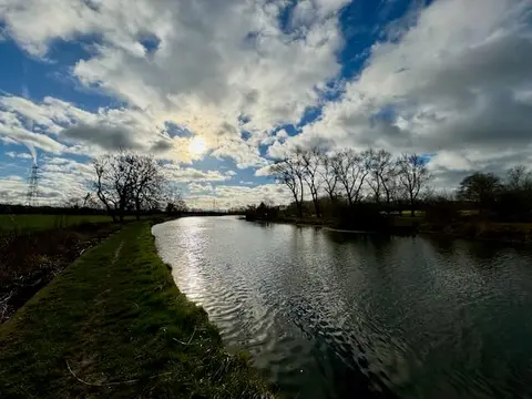 Photo of the River Soar, a 24-mile river navigation running from Trent Lock to Leicester, central England.