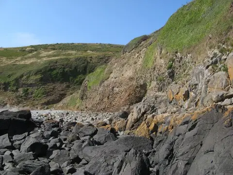Photo of Porth Ysgo, a cove near Aberdaron in Llŷn, Gwynedd, north Wales.