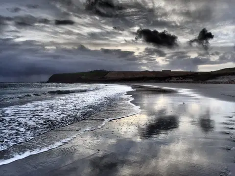 Photo of Dingieshowe Beach, a beach near Burray Village, the Orkney Islands, the Scottish Highlands and Islands.