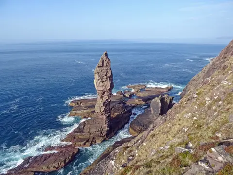 Photo: Old Man of Stoer, a viewpoint near Clashnessie in Assynt–Coigach, Highland, the Scottish Highlands and Islands.