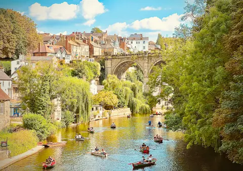 Photo of Knaresborough, a village in North Yorkshire, northern England.
