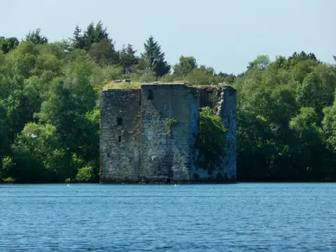 Photo of Stanely Castle, a ruined castle near Elderslie, Renfrewshire, central Scotland.