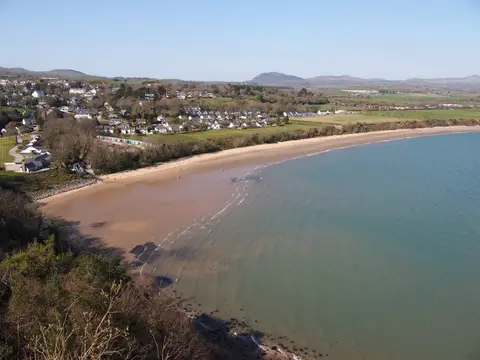Photo of the coast at Traeth Llanbedrog, Gwynedd, north Wales.