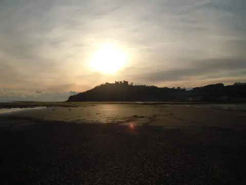 Photo of Castell Llansteffan, a ruined castle in Carmarthenshire, south west Wales.