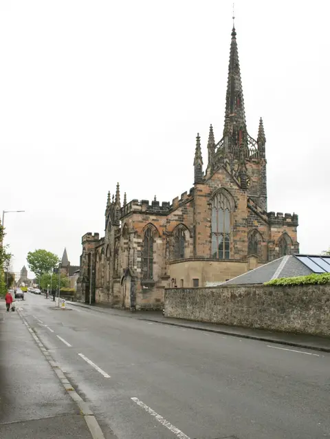 Photo of St Mungo's Parish Church, Alloa, a church in Clackmannanshire, central Scotland.