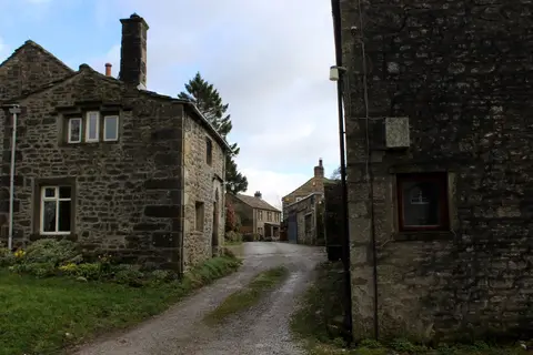 Photo of Linton (Linton), a village in the Yorkshire Dales, North Yorkshire, northern England.