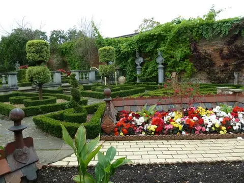 Photo of Luton Hoo Walled Garden, a Grade II* registered house & garden in Bedfordshire, eastern England.