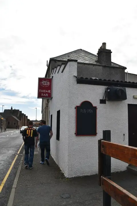 Photo of The Auld Motor Hoose, a pub near Kirkwall, the Orkney Islands, the Scottish Highlands and Islands.