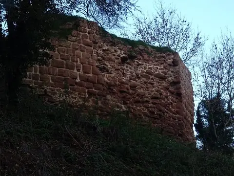 Photo of Heighley Castle, a ruined castle near Barthomley, Staffordshire, central England.
