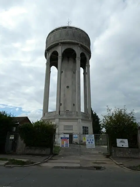 Photo: Park Lane (Tilehurst), a 103m hill near Reading, Berkshire, south east England.