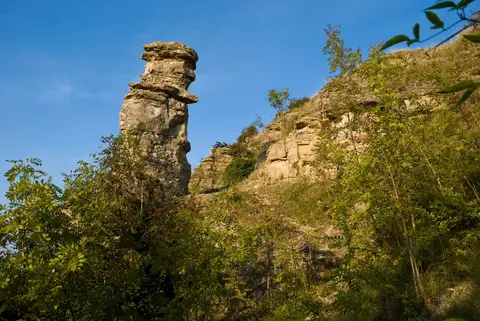Photo of Devil's Chimney, a rock formation near Cheltenham, Gloucestershire, south west England.