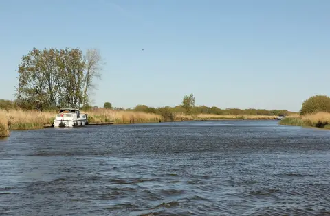 Photo of the River Thurne, a river navigation running from West Somerton to Thurne Mouth, eastern England.