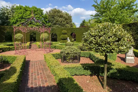 Photo of Thenford Arboretum, a garden in Oxfordshire, south east England.