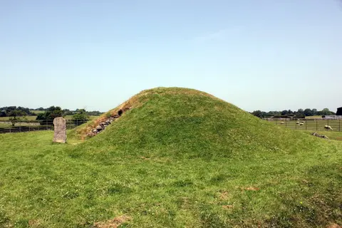 Photo of Bryn Celli Ddu, a henge near Llanfairpwllgwyngyll, Anglesey, north Wales.