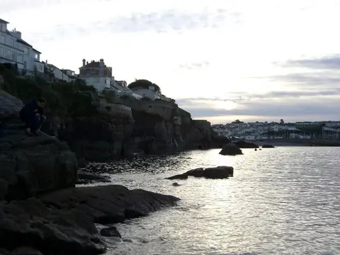 Photo of Breakwater Beach (Shoalstone), a swimming spot near Dartmouth, Devon, south west England.