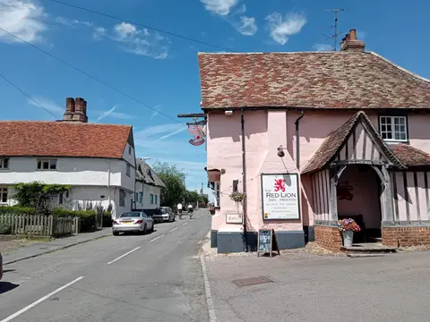 Photo of The Red Lion (Hinxton), a pub in Cambridgeshire, eastern England.