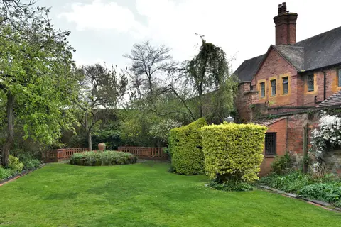 Photo of The Greyfriars, a house & garden in Worcestershire, central England.