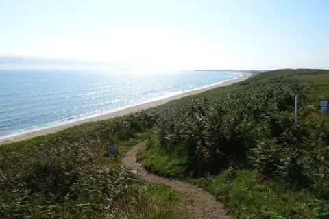 Photo of Warkworth Beach, a swimming spot in Northumberland, north east England.