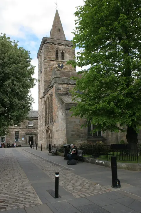 Photo of Holy Trinity Church, St Andrews, a church in Fife, central Scotland.