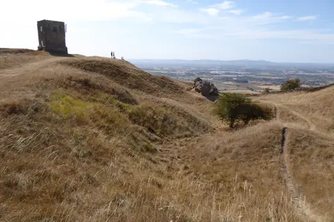 Photo: Bredon Hill, a viewpoint near Elmley Castle in the Cotswolds, Worcestershire, central England.