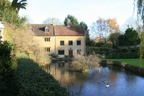Photo of Mill Dene Garden, a garden near Blockley in the Cotswolds, Gloucestershire, south west England.