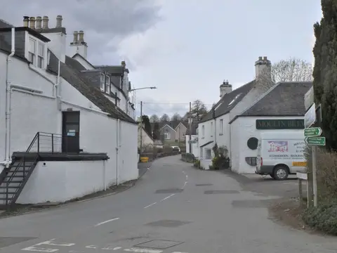 Photo of Moulin Inn, a pub in Perth and Kinross, central Scotland.