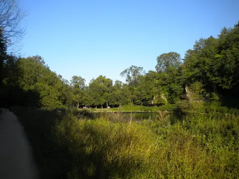 Photo of Creswell Crags, a Site of Special Scientific Interest near Creswell (Derbys), Derbyshire, central England.