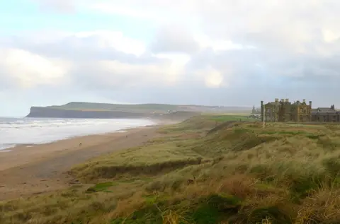 Photo of Marske Sands, a swimming spot near Saltburn-by-the-Sea, North Yorkshire, northern England.