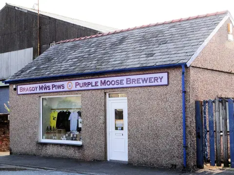 Photo of Purple Moose Brewery, a brewery near Porthmadog, Gwynedd, north Wales.