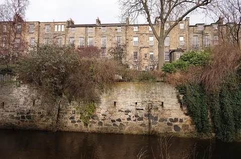 Photo of Stockbridge (Stockbridge), a village in Edinburgh, central Scotland.