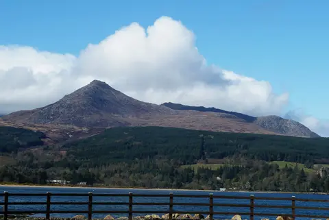 Photo: Goatfell, an 875m mountain near Corrie in North Arran, North Ayrshire, southern Scotland.