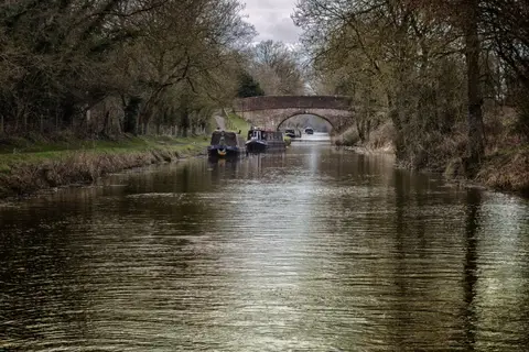 Photo of the Kennet & Avon Canal, an 87-mile canal running from Reading to Bristol, England.
