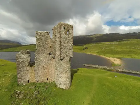 Photo of Ardvreck Castle, a ruined castle near Unapool in Assynt–Coigach, Highland, the Scottish Highlands and Islands.