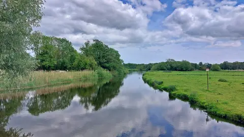 Photo of the River Waveney, a river navigation running from Geldeston to Burgh Castle, eastern England.