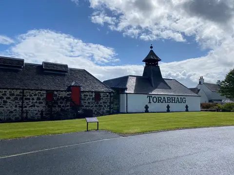 Photo of Torabhaig Distillery, a distillery near Teangue, Highland, the Scottish Highlands and Islands.